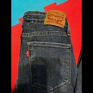 Levi’s skinny jeans